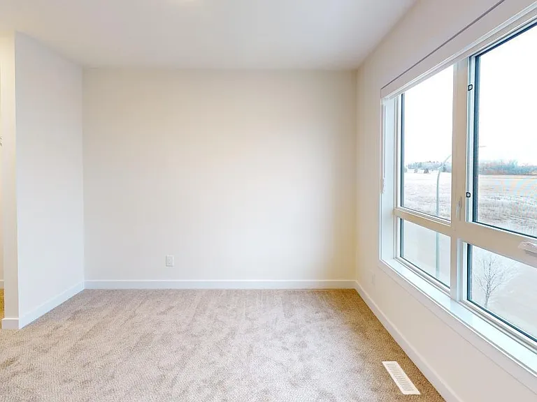 4703 32nd Ave — Photo 124