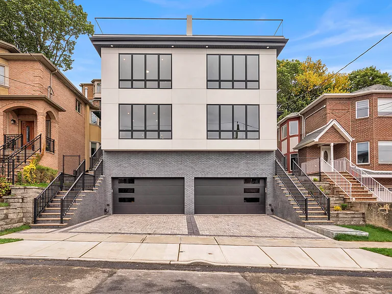530 Roff Ave #A — Photo 1