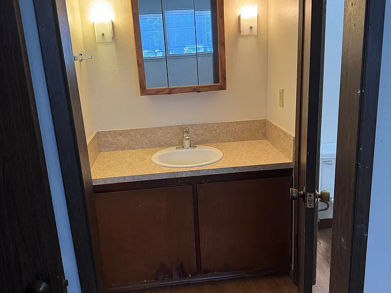 629 SE Franklin St #2 — Photo 6