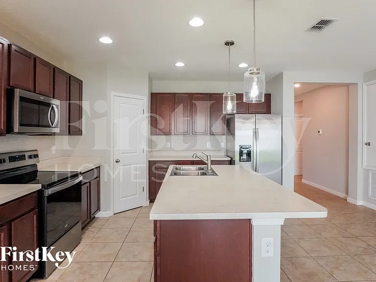 822 Fillmore Ct — Photo 4
