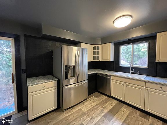 3rd image of 494 W Barnes Lake Rd