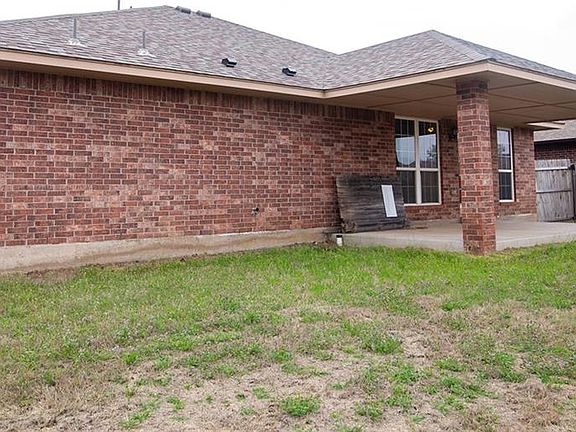 5th image of 912 Willowood Dr