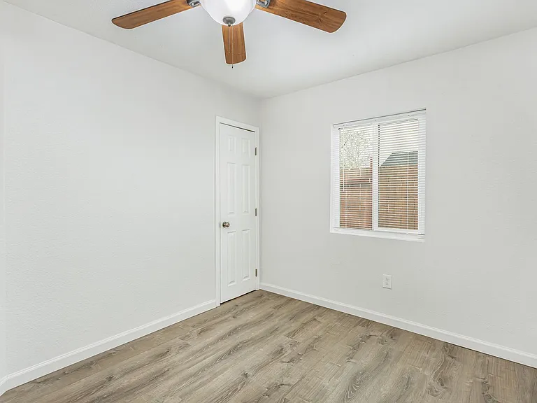 14993 Yucca Ave — Photo 13