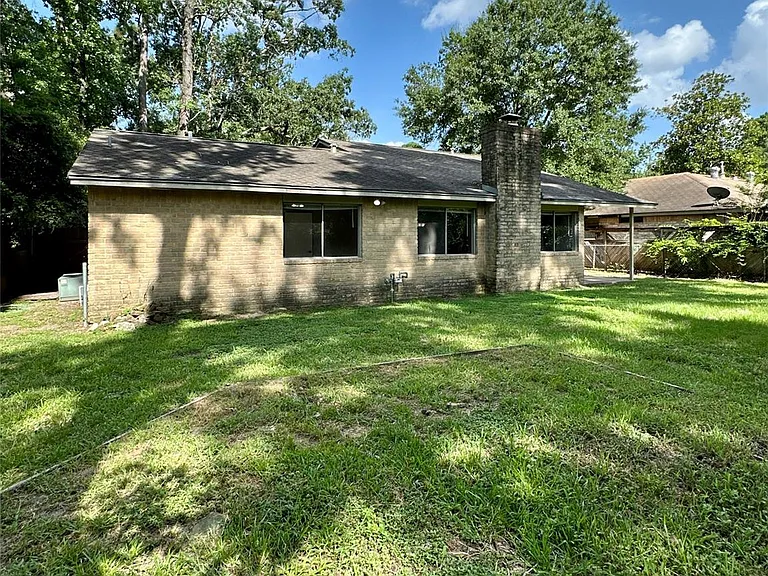26403 Hunters Hollow Dr — Photo 24