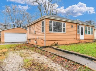 715 W Maple St, Champaign, IL 61820