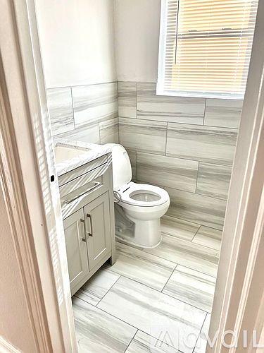1st image of 5826 Sunshine Dr #2S