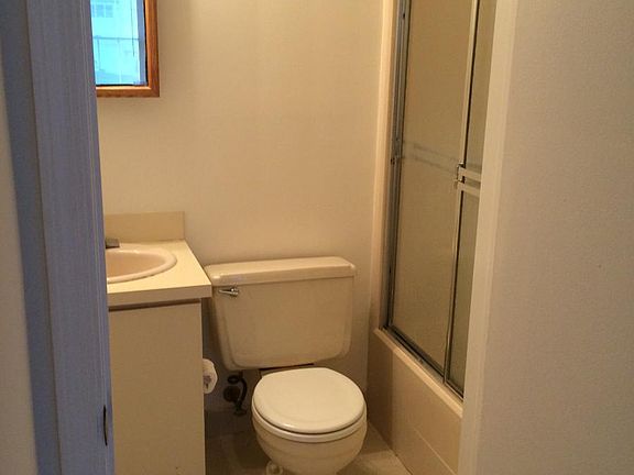 5th image of 56 Sintsink Dr E APT E