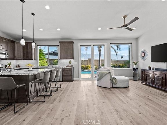 5th image of 2816 W Sunnyview Dr