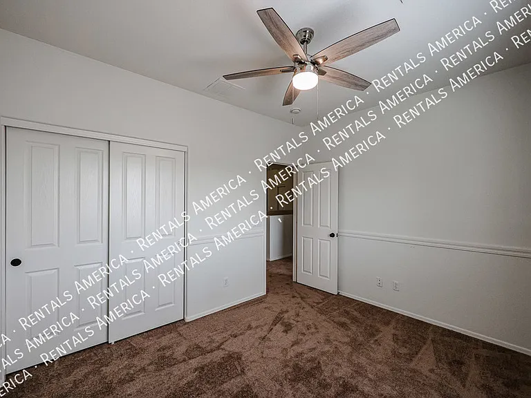3481 E Vernon St — Photo 35