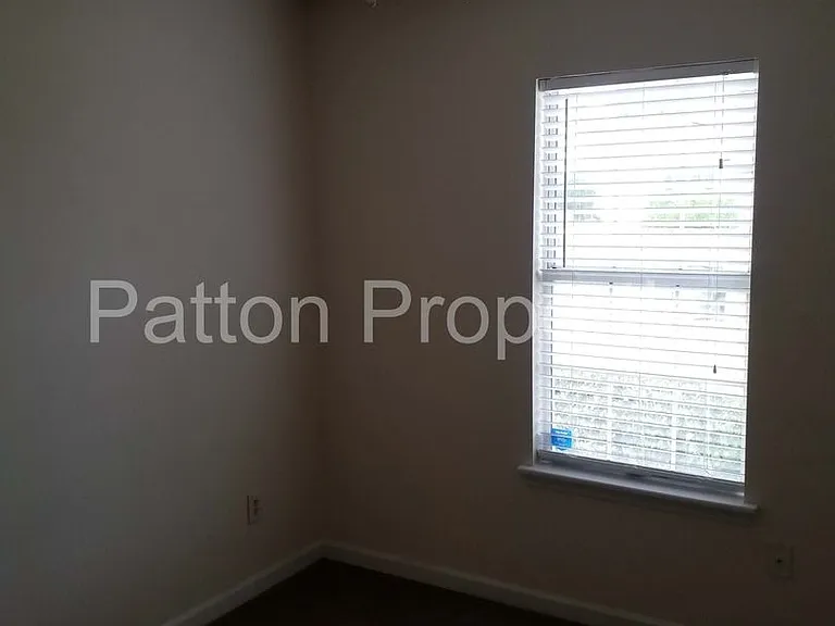 117 Green Rose Rd — Photo 11
