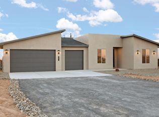 601 2nd St NE, Rio Rancho, NM 87124