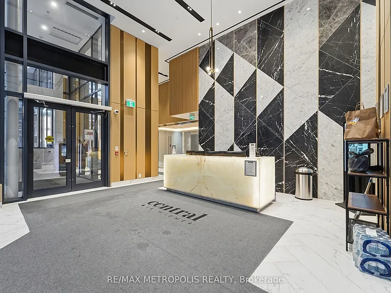 38 Widmer St #2711 — Photo 27