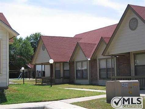1st image of 4102 Kings Arms APT 2