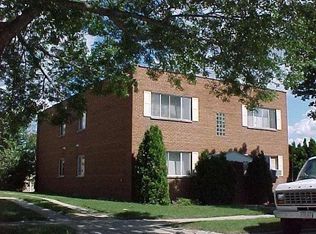 2060 S 90th St APT 2, Milwaukee, WI 53227
