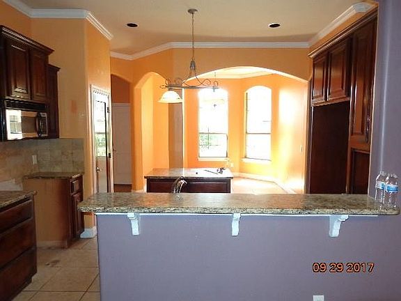 4th image of 1016 Renita Way