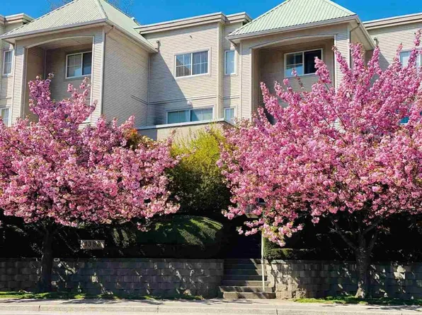 1383 Brunette Ave #2, Coquitlam, BC V3K 1G6