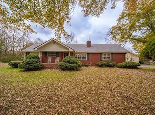 9 Cut Off Rd, Cartersville, GA 30120