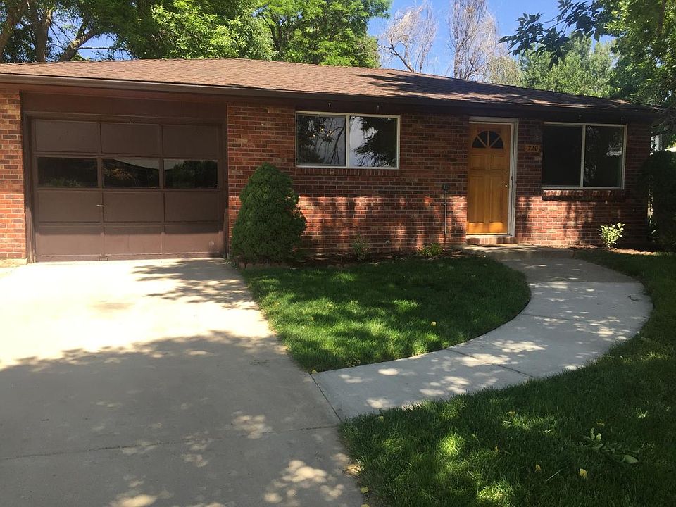 1st image of 720 Goss Dr
