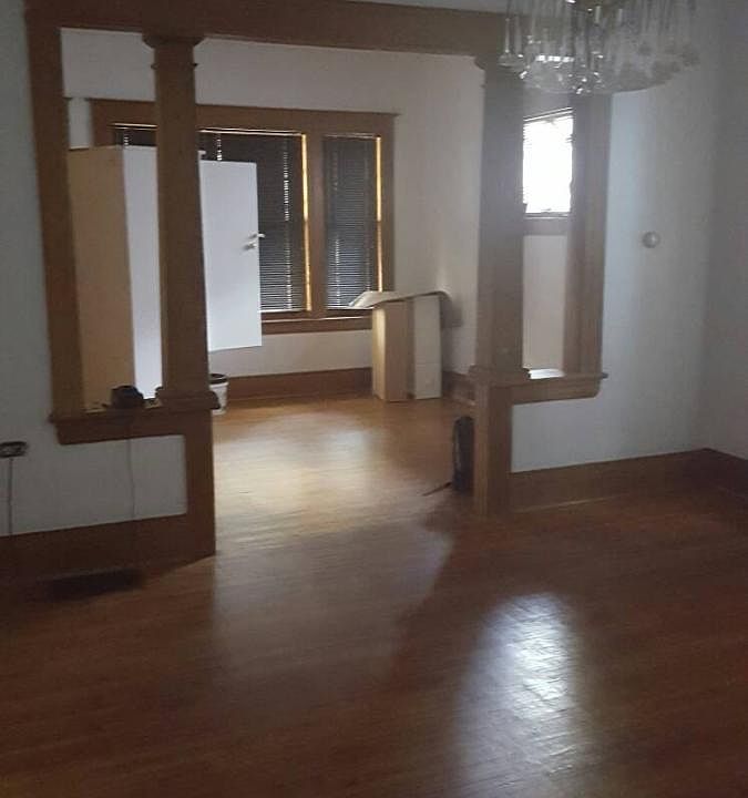 2nd image of 12 Congress Ave