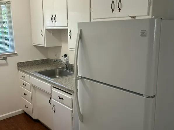 2523 G St APT 2, Sacramento, CA 95816