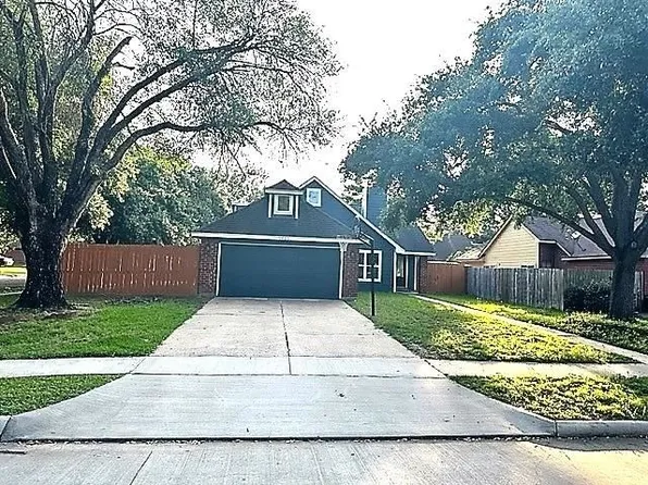 7403 Connemara Dr, Cypress, TX 77433