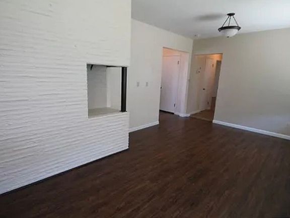 5th image of 431 Spruce St