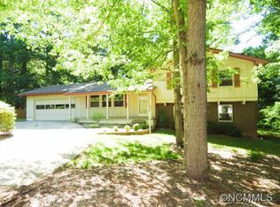 12 Forest Ridge Ct, Arden, NC 28704