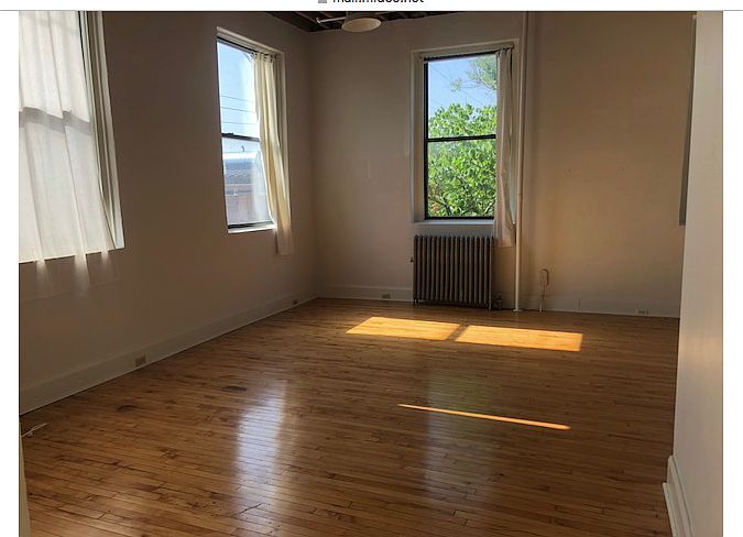 2nd image of 1800 Central St Ste 101