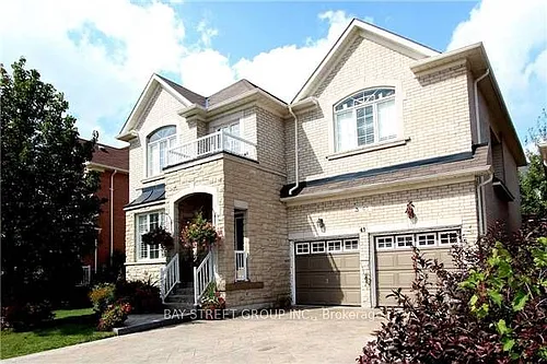 43 Larkmead Cres Photo 1