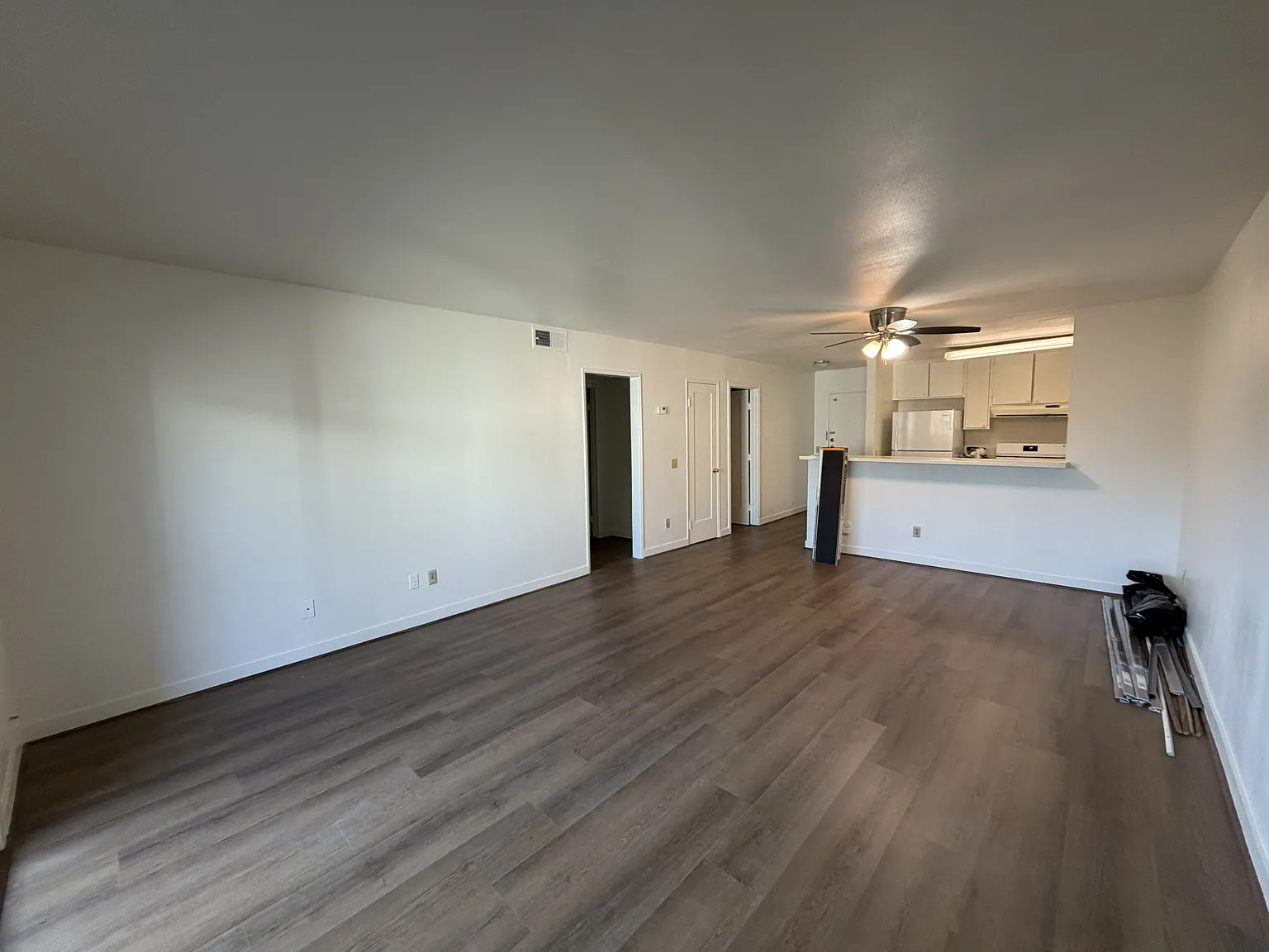 2 bed, 859 sqft, $2,500 — Photo 2