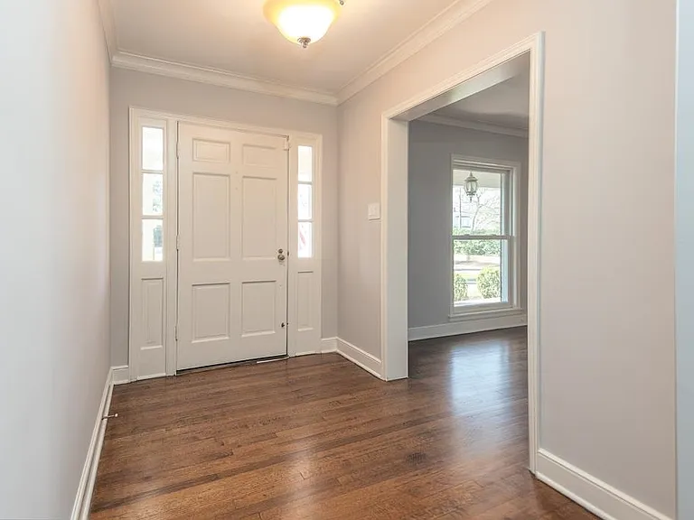 500 Colonial Rd — Photo 3
