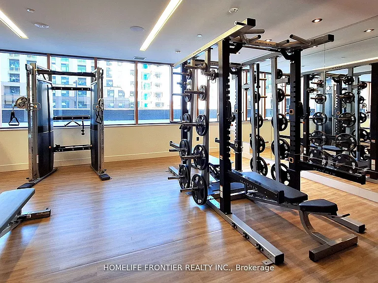 7950 Bathurst St #1013 — Photo 15