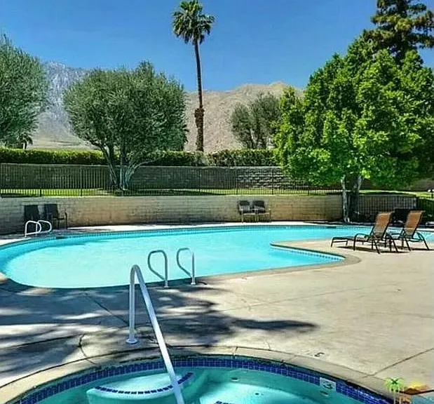 2801 N Los Felices Cir E — Photo 25