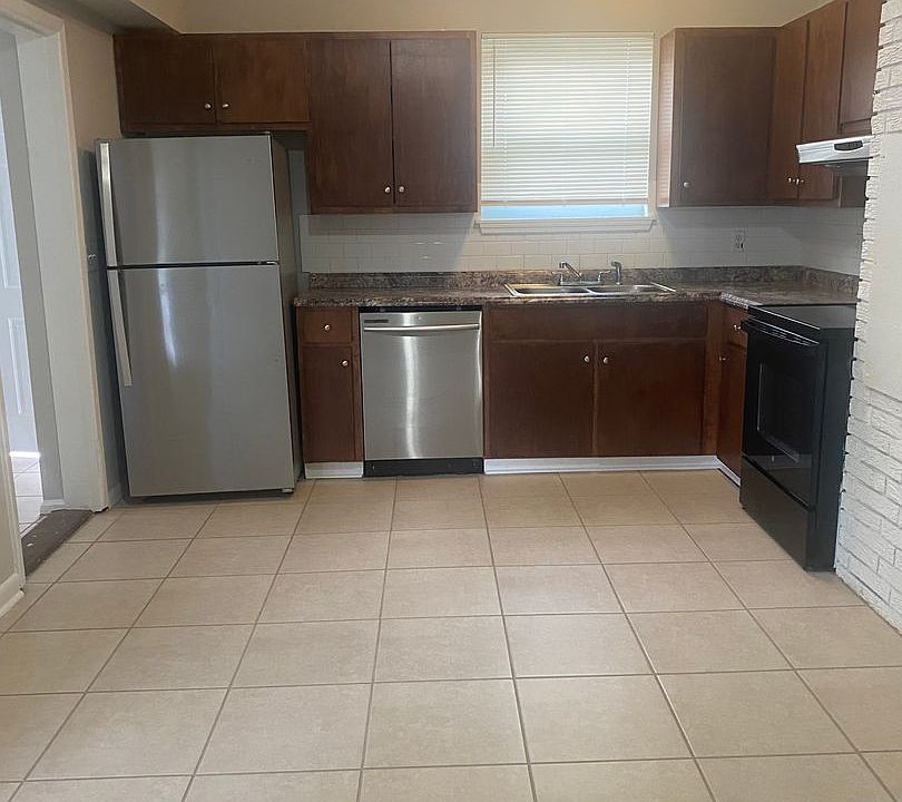 1st image of 3227 Keniston Ln