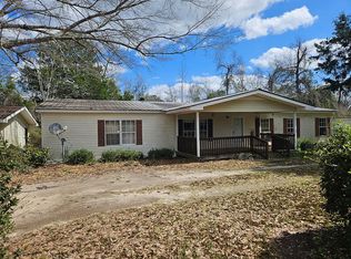 60 Nellies Ln, Brewton, AL 36426