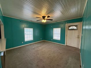 586 Dixon Rd, Albertville, AL 35950