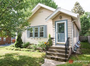 508 Kingsley Ave, Saint Joseph, MI 49085