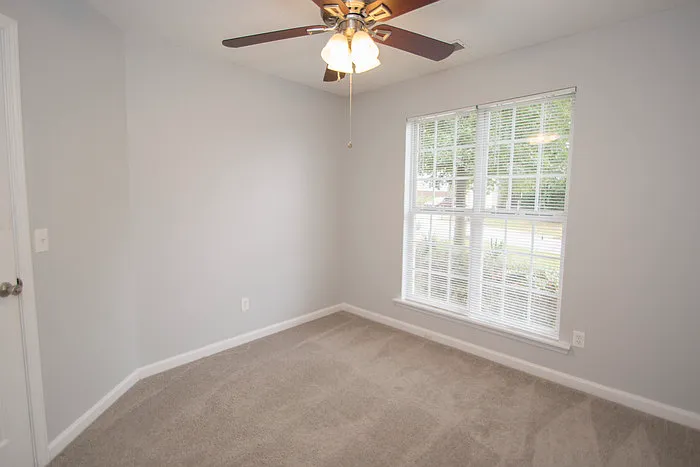 213 Turning Leaf Dr — Photo 5