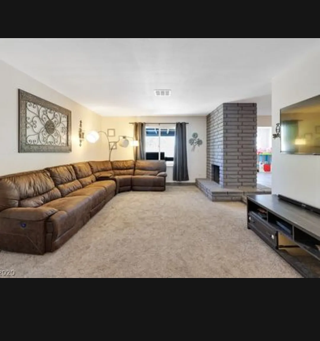 3 bed, 1819 sqft, $2,200 — Photo 3