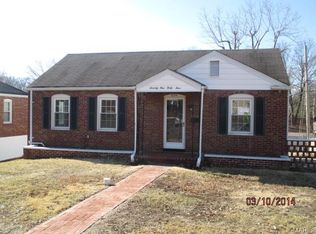 7144 Rhodes Ave, Saint Louis, MO 63123