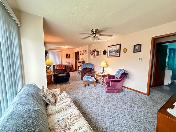 4th image of 1139 Davidson Street