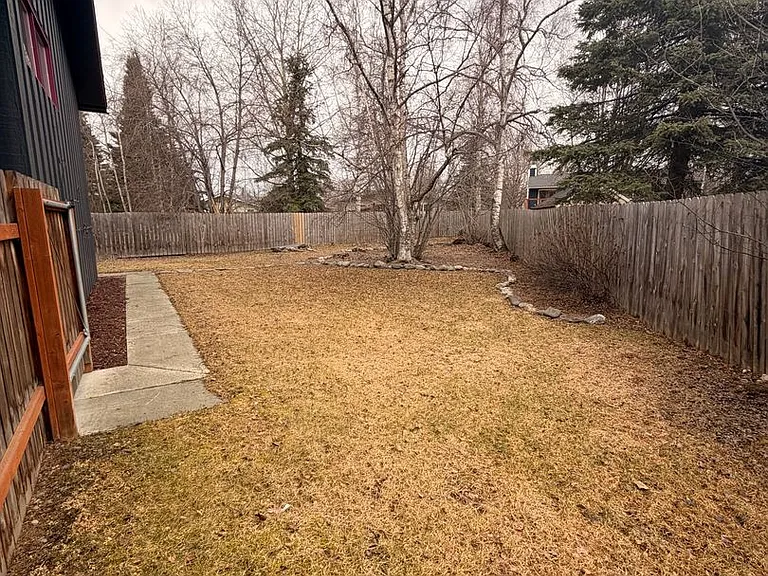 6721 Foothill Dr — Photo 20