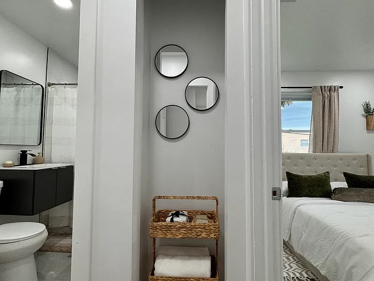 22258 Beverly Ave — Photo 4