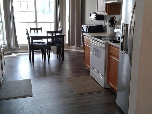 5th image of 745 Ponselle Dr