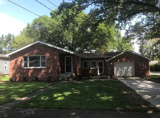 421 W Pennsylvania St, Staunton, IL
