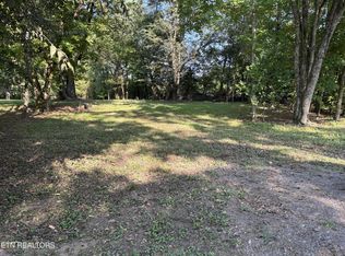 118 Sunset Ave, Englewood, TN 37329