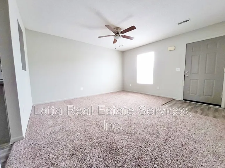 304 N 3rd St #A — Photo 2