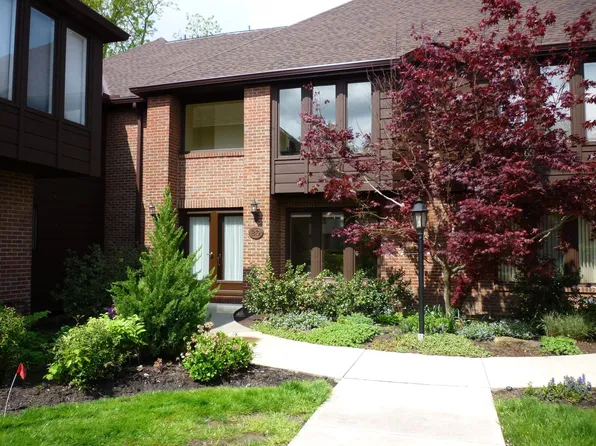 20 Brandon Pl #20, Rocky River, OH 44116