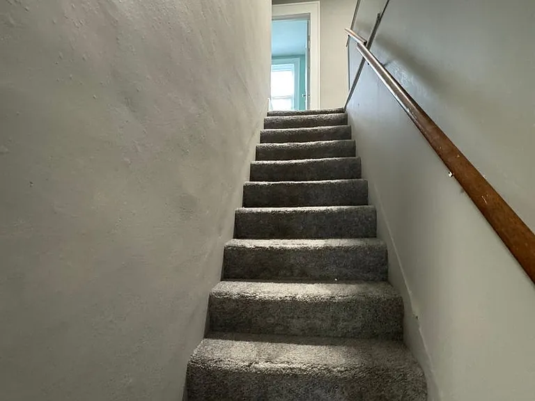 942 Woodlawn Ave — Photo 11