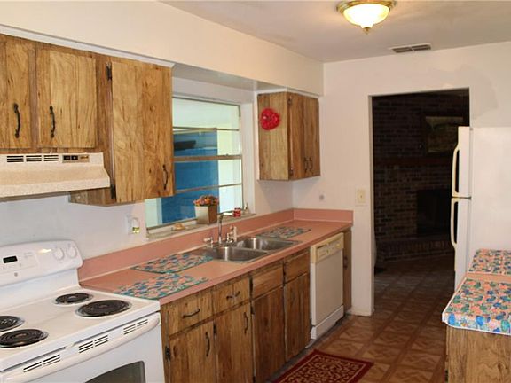 5th image of 6326 Doe Cir W